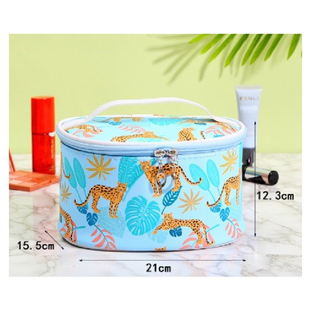 Kosmetinė "Safari" 1